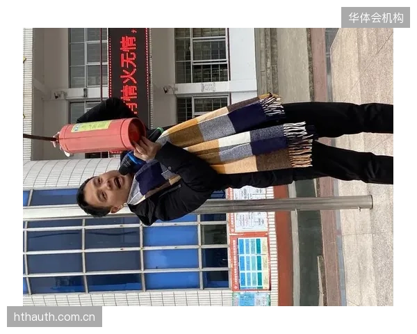 国家登山队对保护绳索的强制报废年限和冲击力测试，构成了最后的安全防线