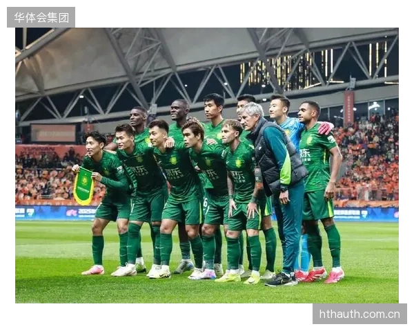 北京国安半程仅取得5胜5平5负，积15分位列中下游，与赛季初投入不符。